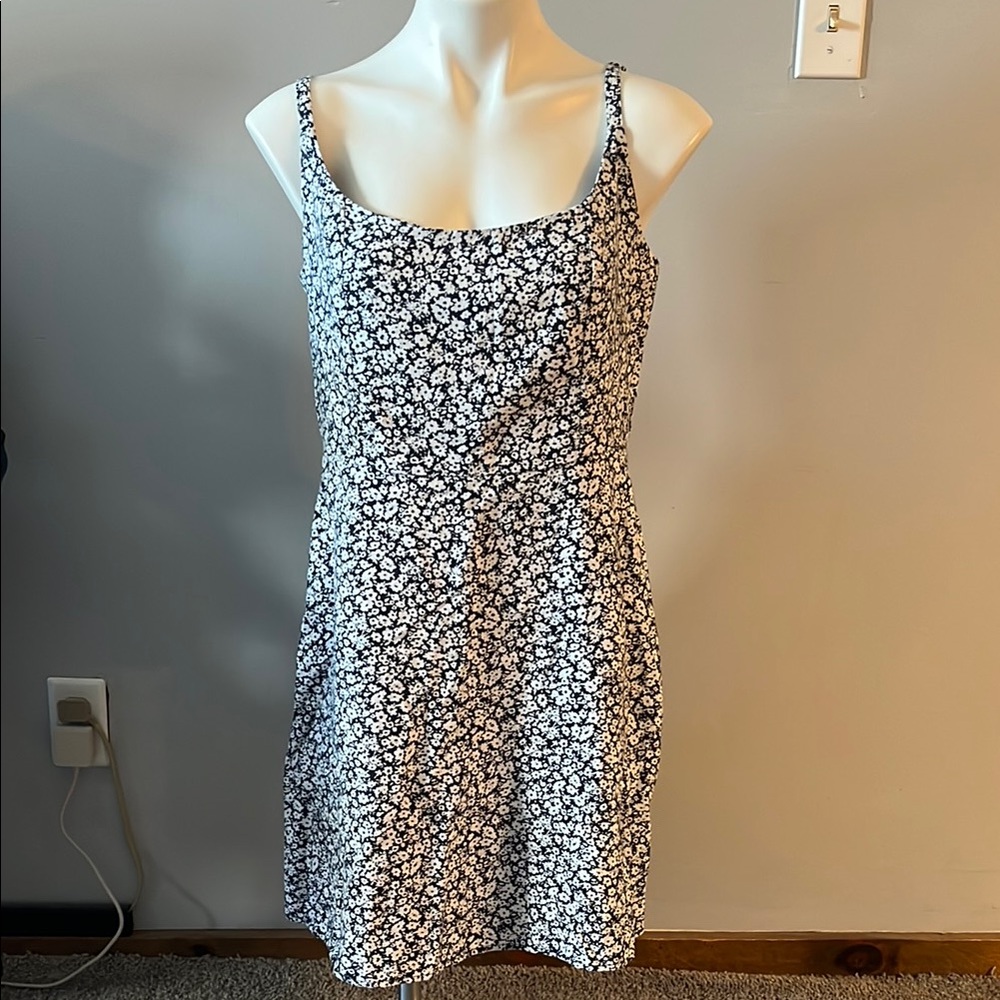 Old Navy Floral Navy Blue & White Dress